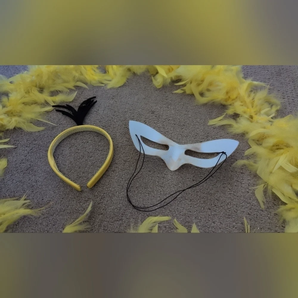 Halloween Yellow Big Bird/ Woodstock Set: Includes Mask, Headband And Boa
